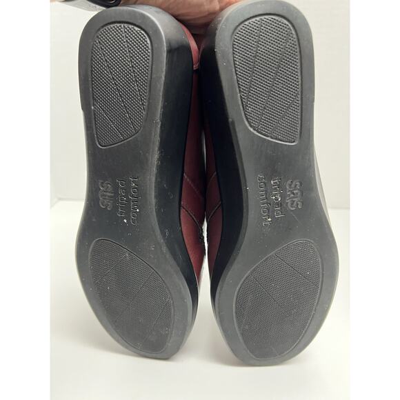 SAS Women’s Dream Wine Leather Slip On Shoes 1.5” Heel Size 8.5 Medium - Picture 6 of 11